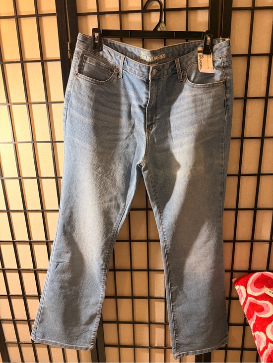 No Boundaries Denim - No Boundaries Women’s Light Blue Straight Jeans